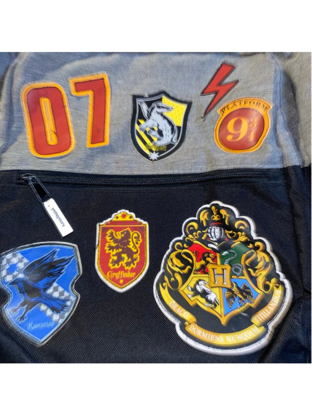Harry Potter Backpack with Hogwarts Crest Laptop Sleeve One Size Gray Black - Picture 3 of 5